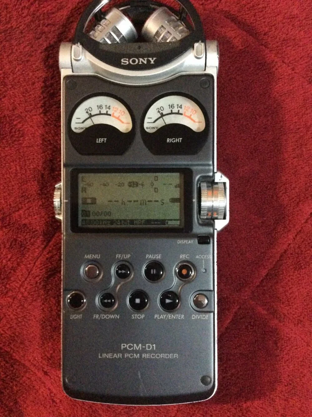 Vintage Sony's PCM-D1 Digital Audio Hand-Held Recorder 2